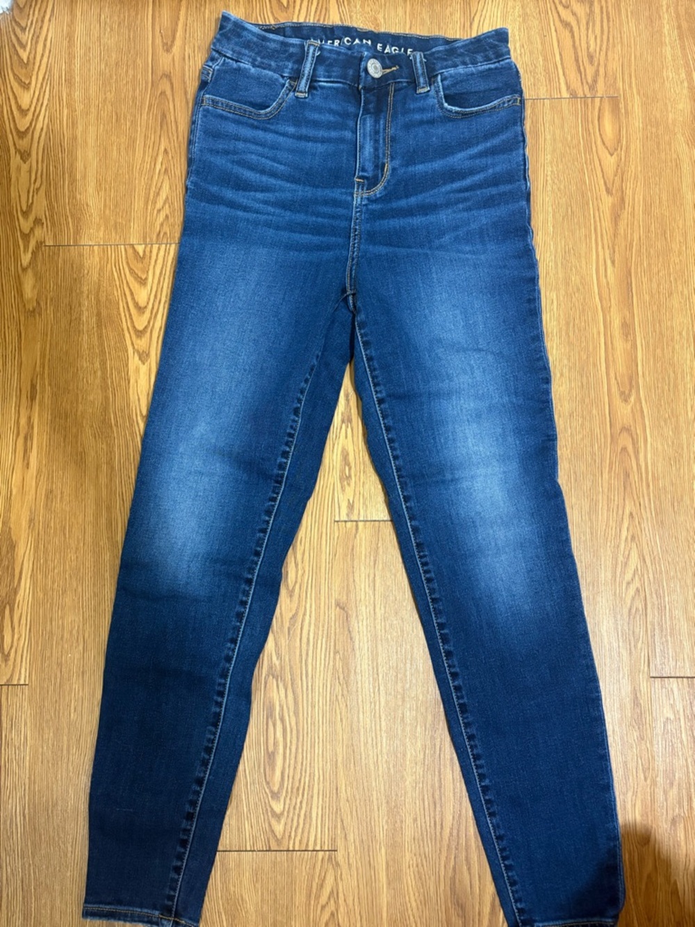 American Eagle Outfitters Curvy Skinny Jeans in Mid/Dark Blue Wash